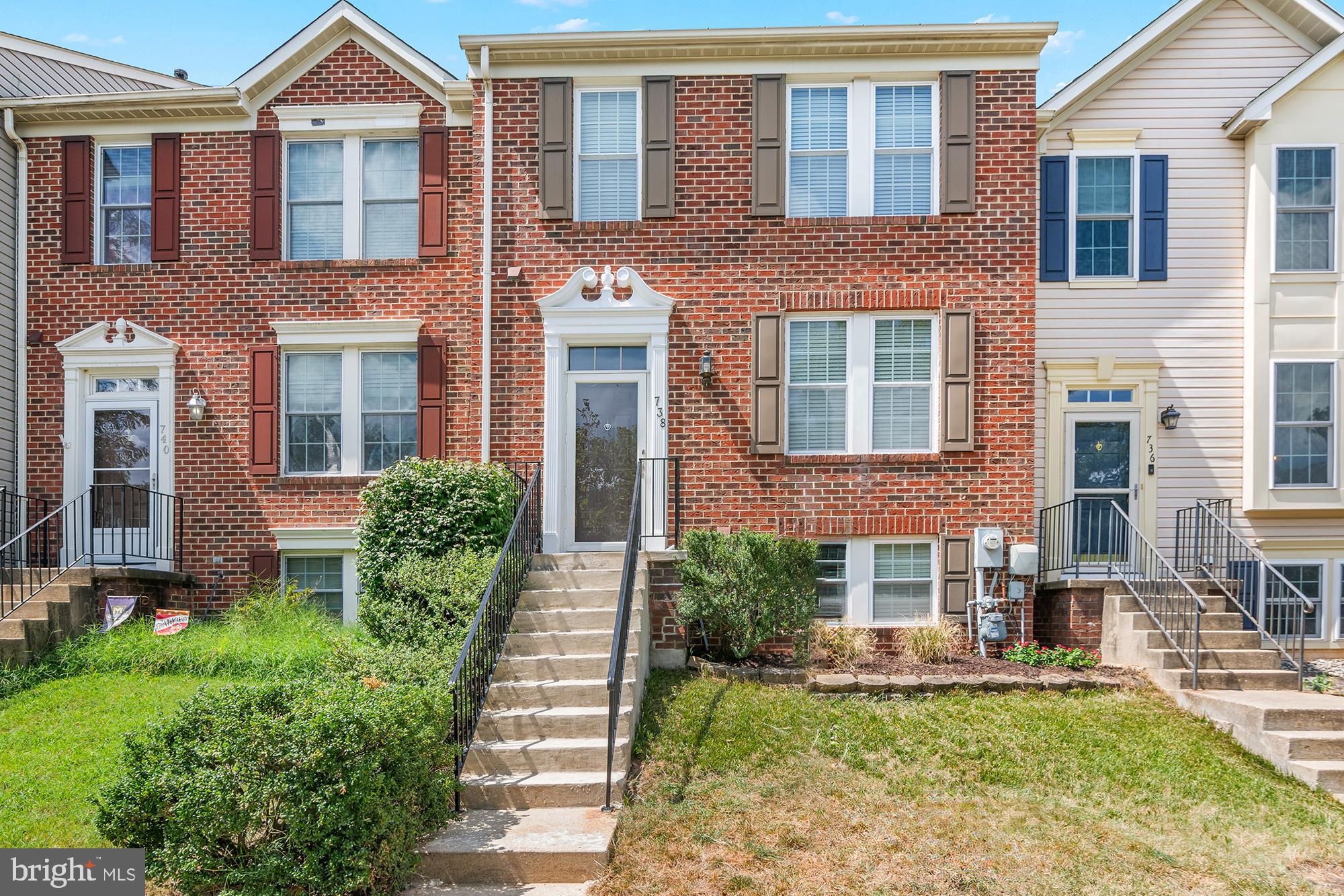 738 PINE DRIFT DRIVE