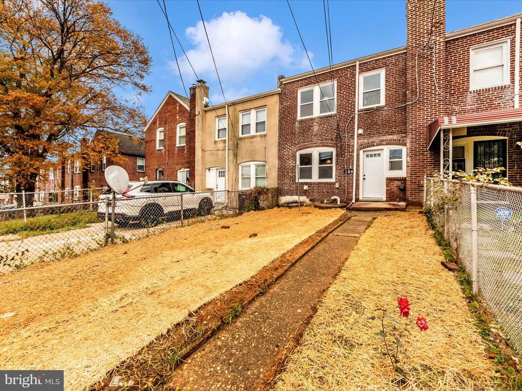 128 N Monastery Ave