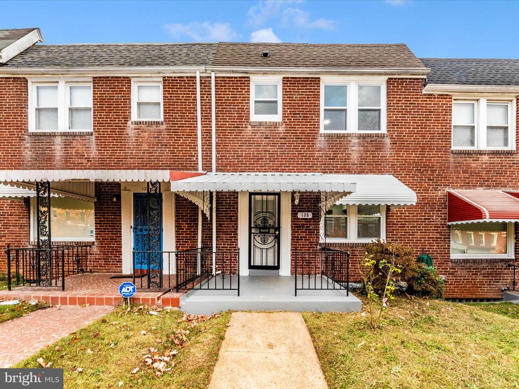 128 N Monastery Ave