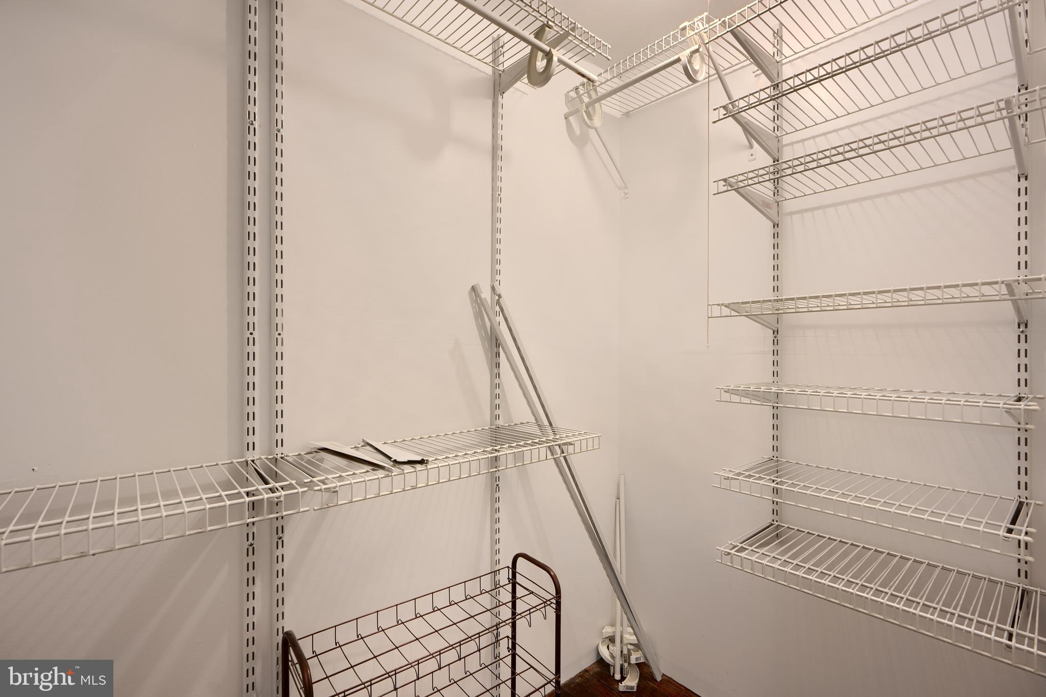 1142 RIVERSIDE AVENUE