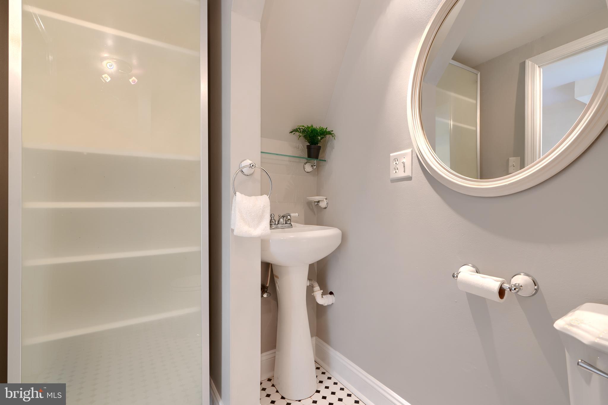 1142 RIVERSIDE AVENUE