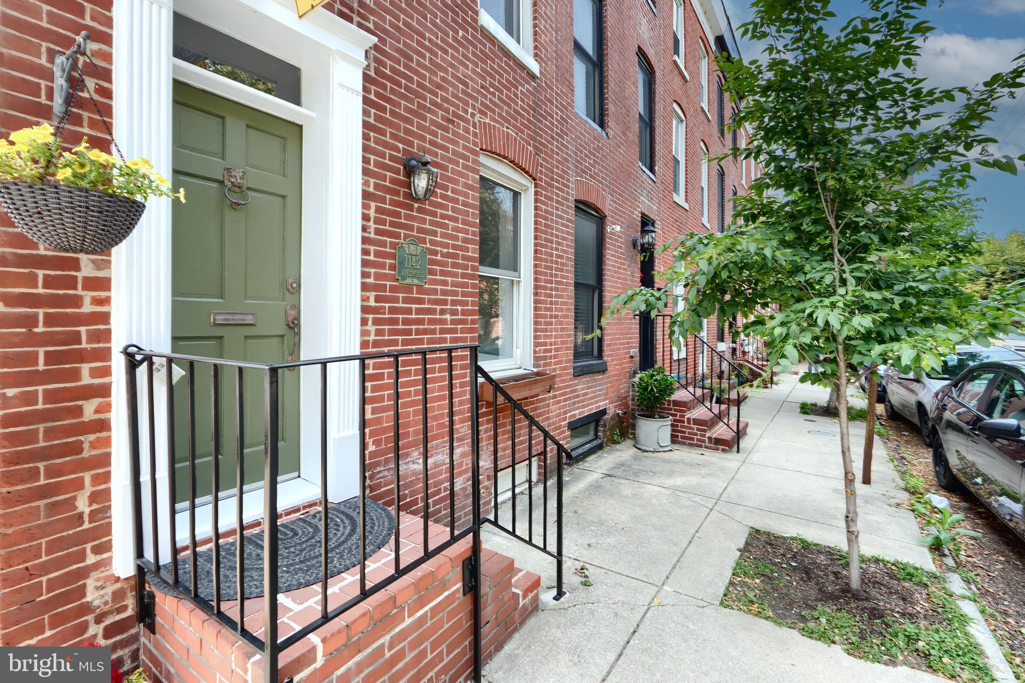 1142 RIVERSIDE AVENUE