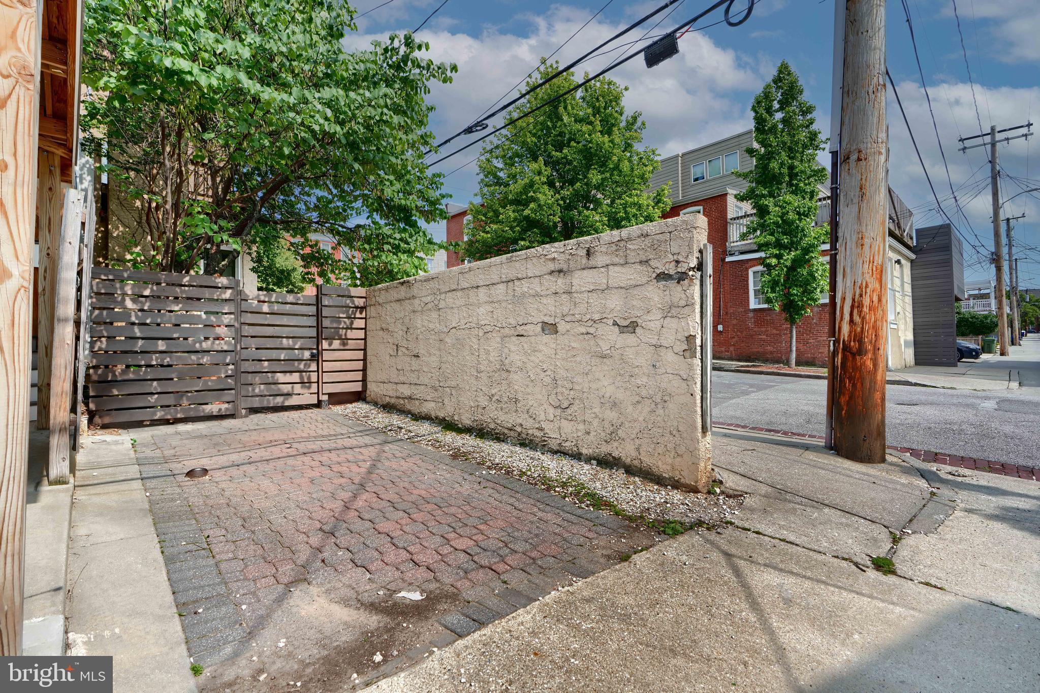 1142 RIVERSIDE AVENUE