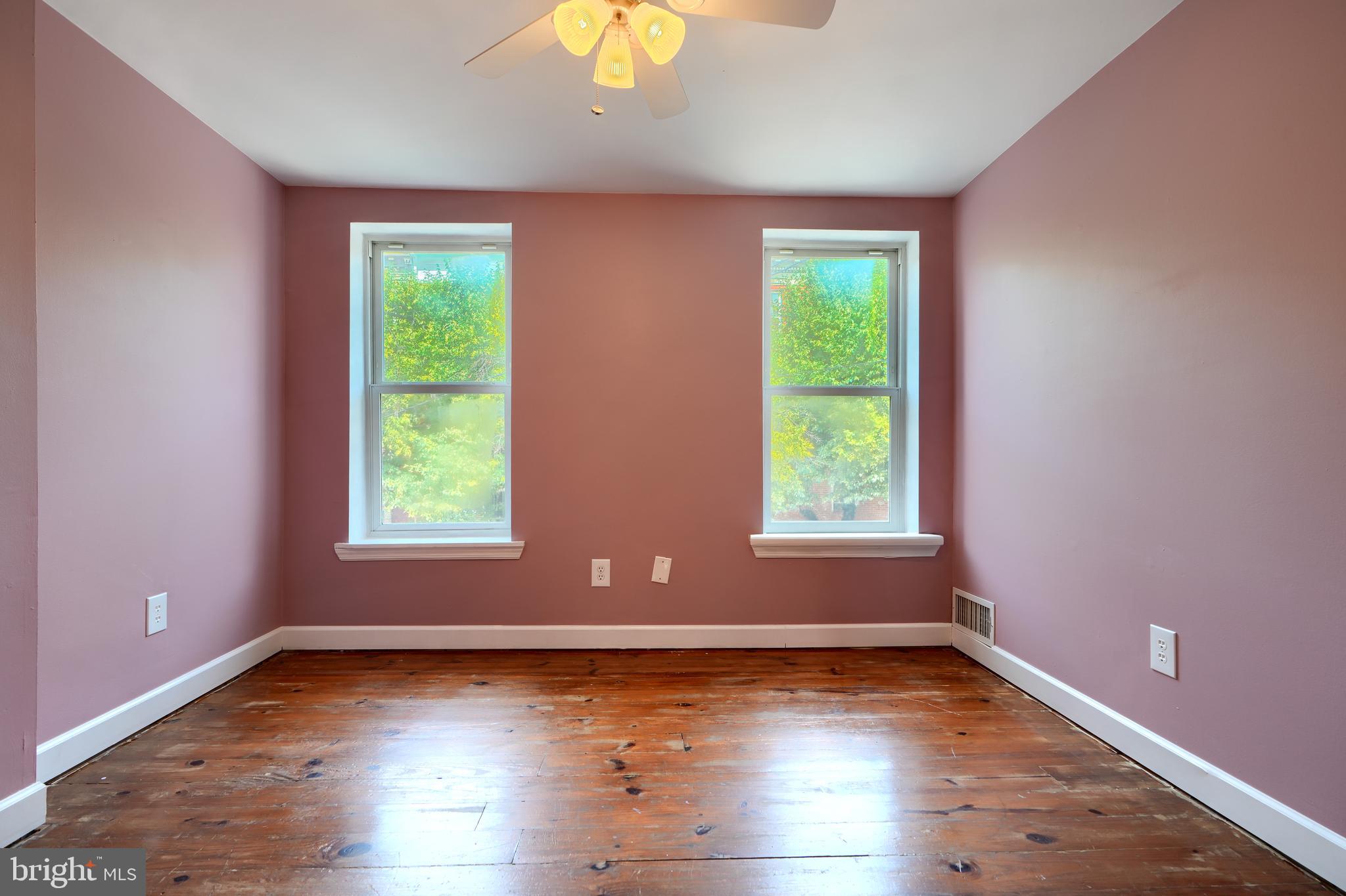 1142 RIVERSIDE AVENUE