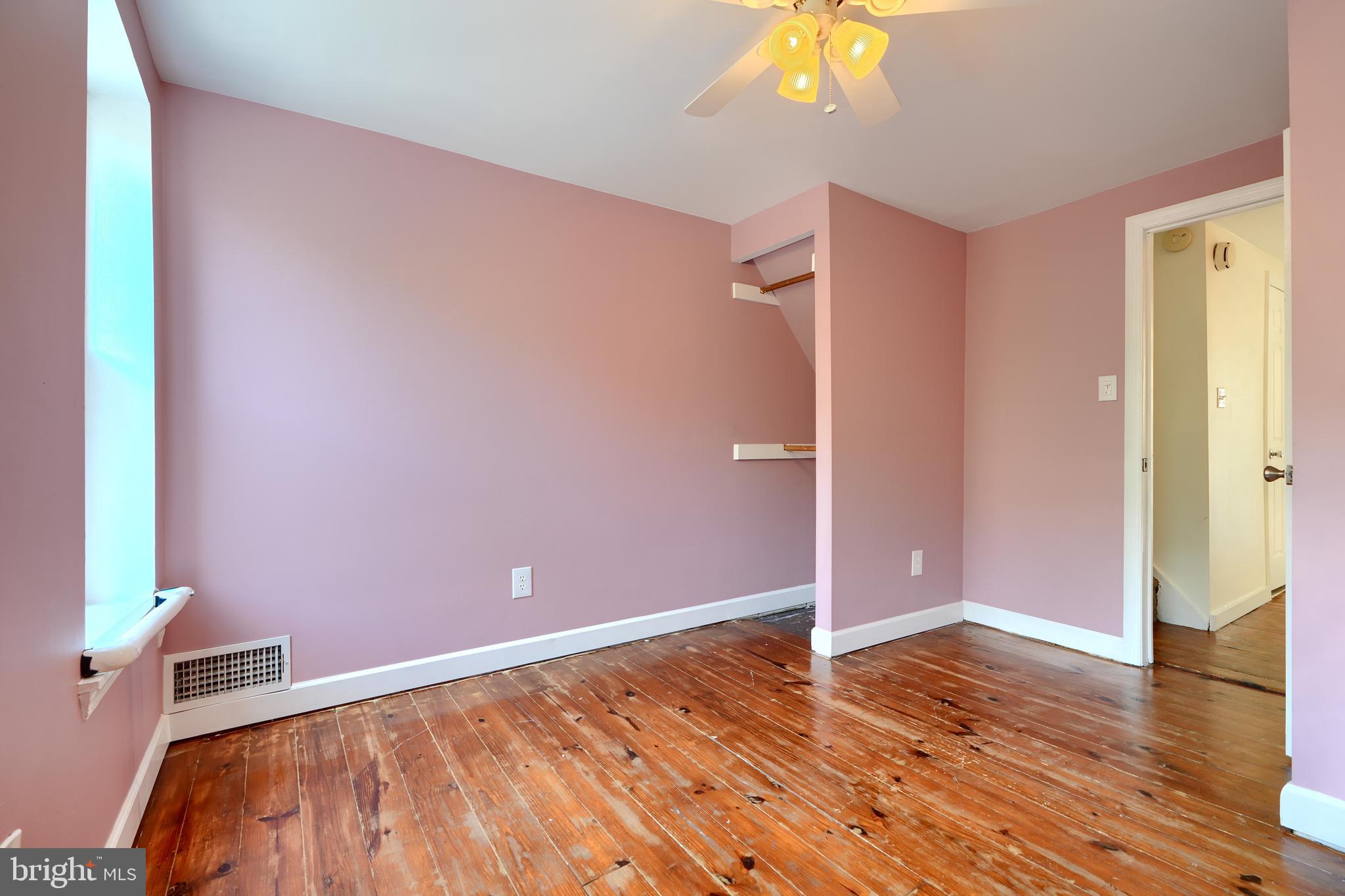 1142 RIVERSIDE AVENUE