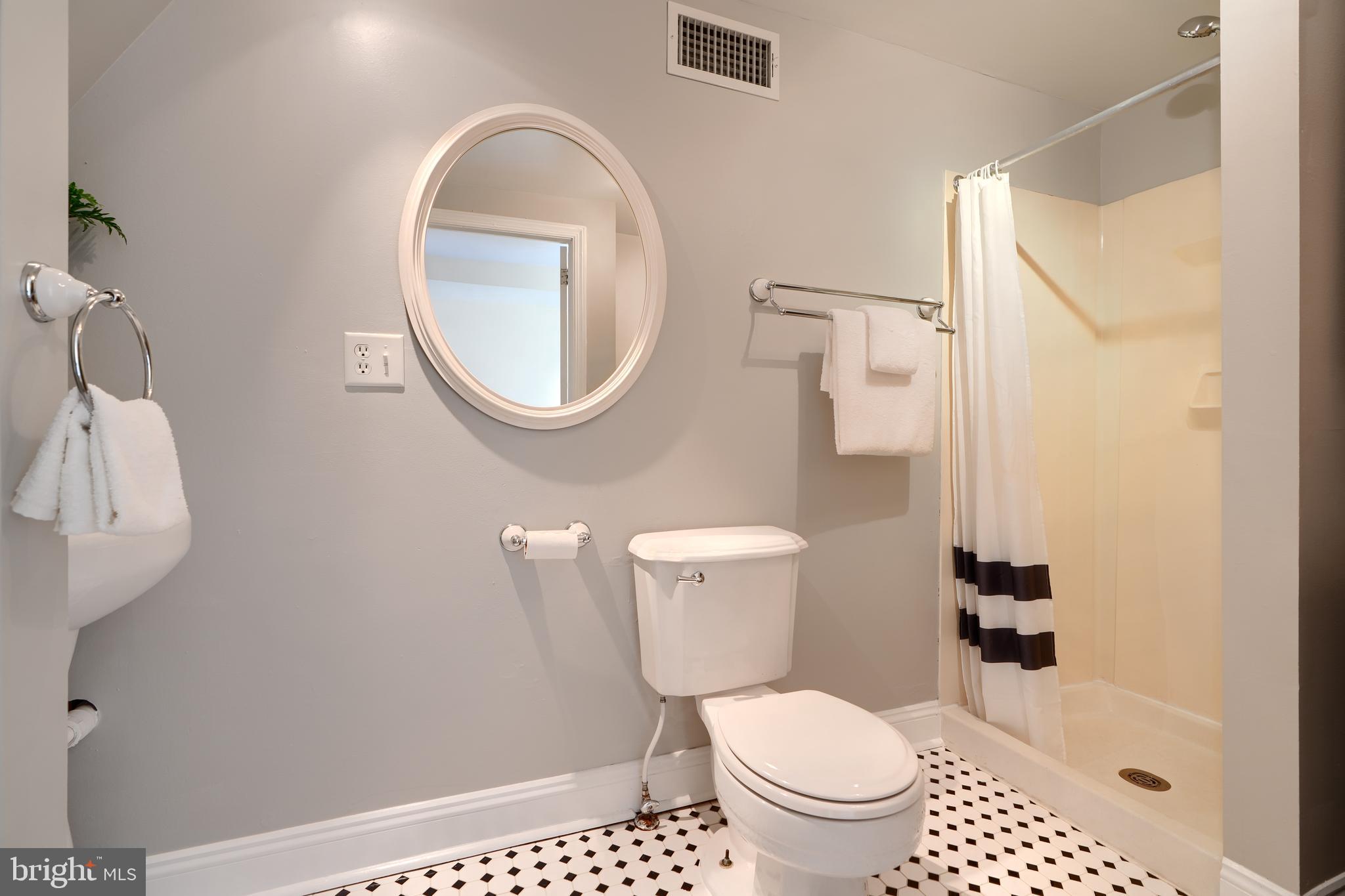 1142 RIVERSIDE AVENUE