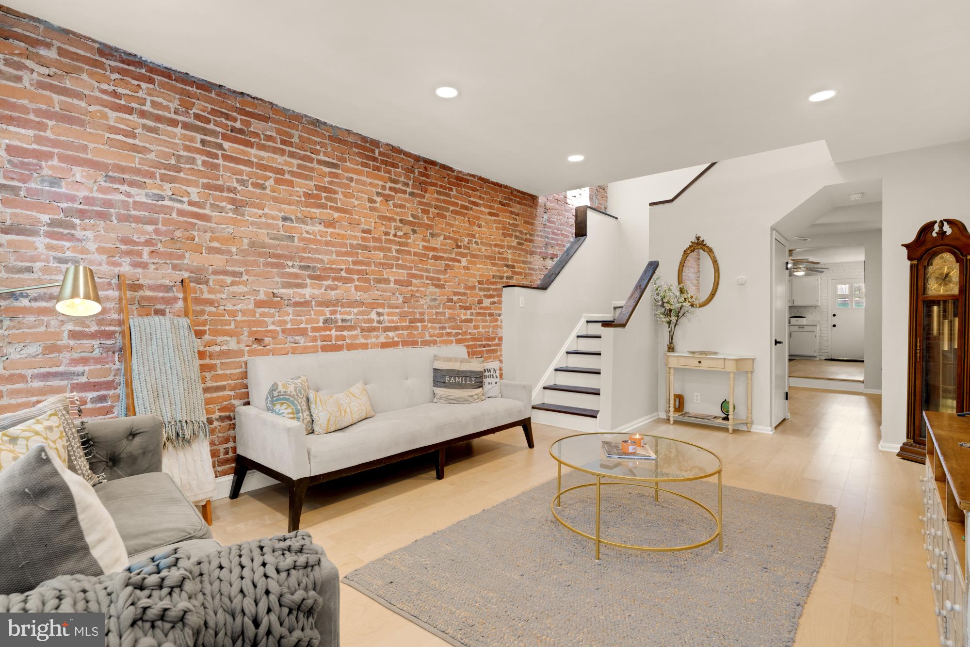 1037 S HANOVER STREET