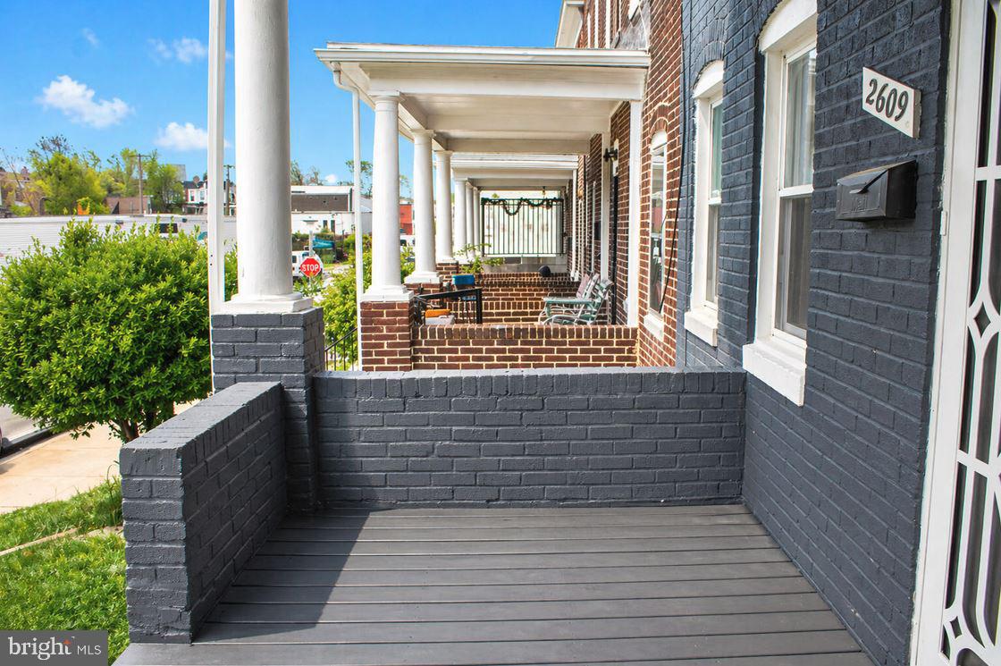 2609 LAURETTA AVENUE