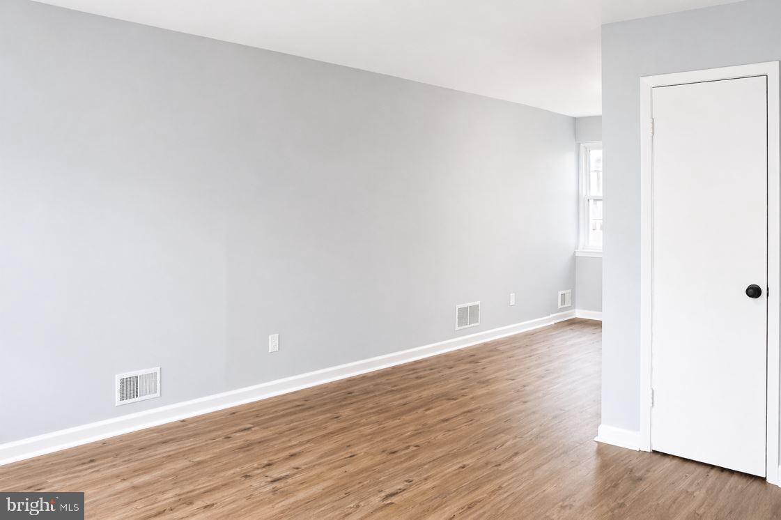 2609 LAURETTA AVENUE