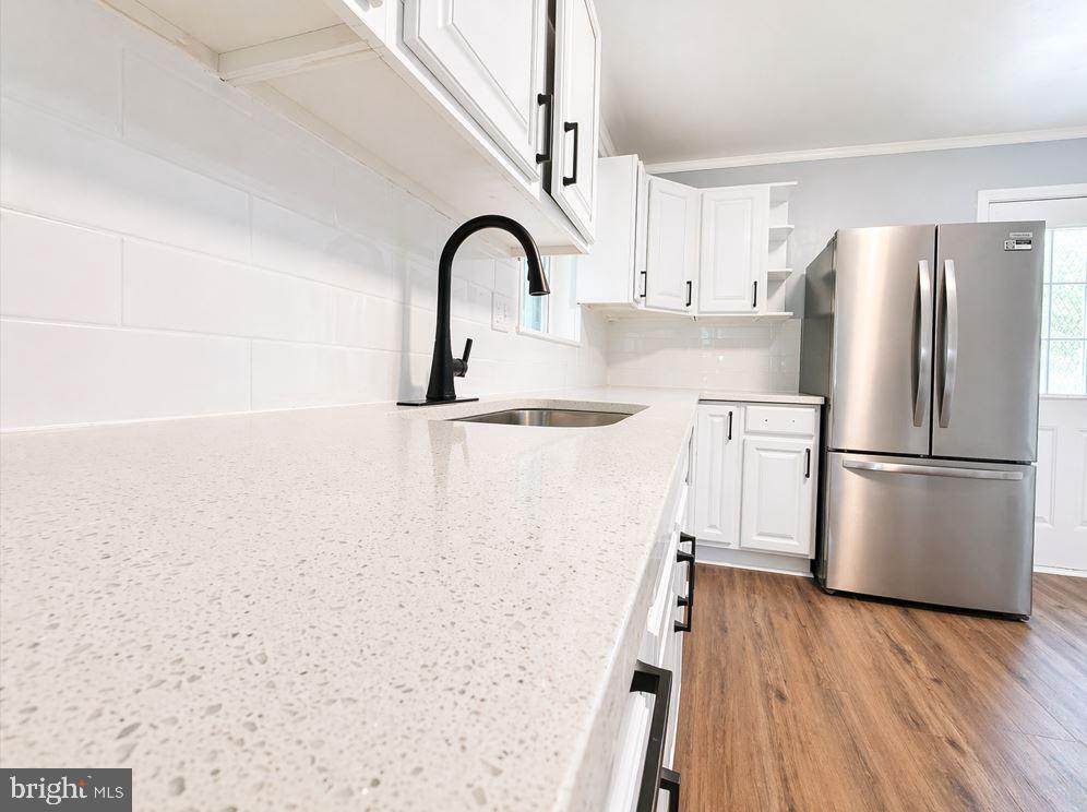 2609 LAURETTA AVENUE