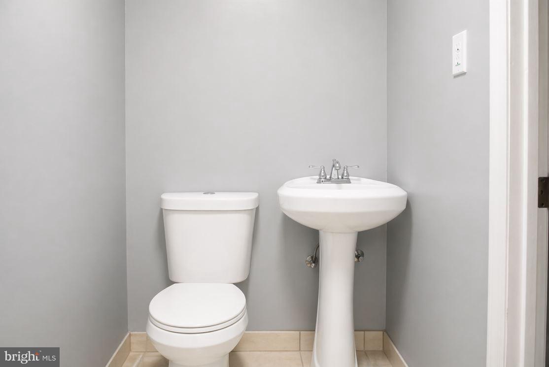 2609 LAURETTA AVENUE