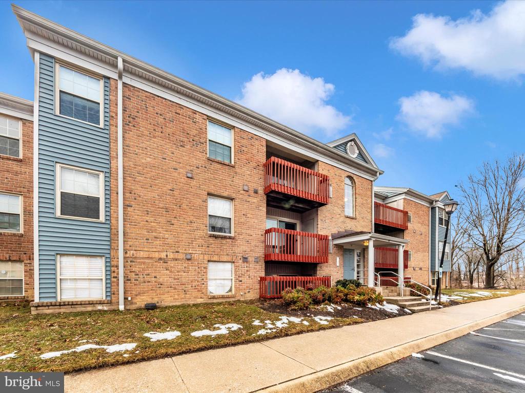 10 Cloverwood #203