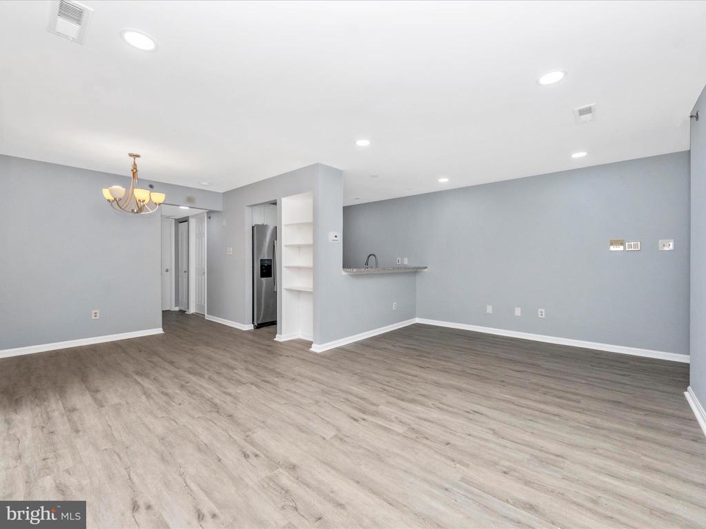 10 Cloverwood #203