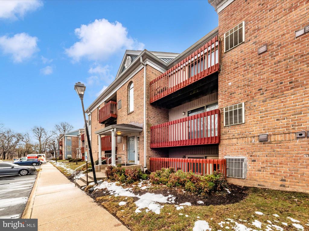 10 Cloverwood #203