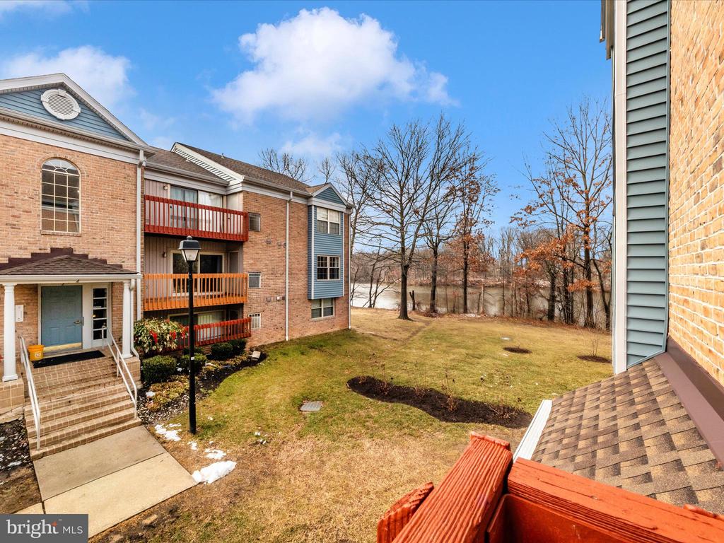 10 Cloverwood #203