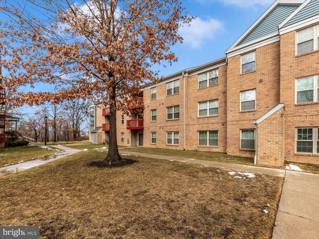 10 Cloverwood #203
