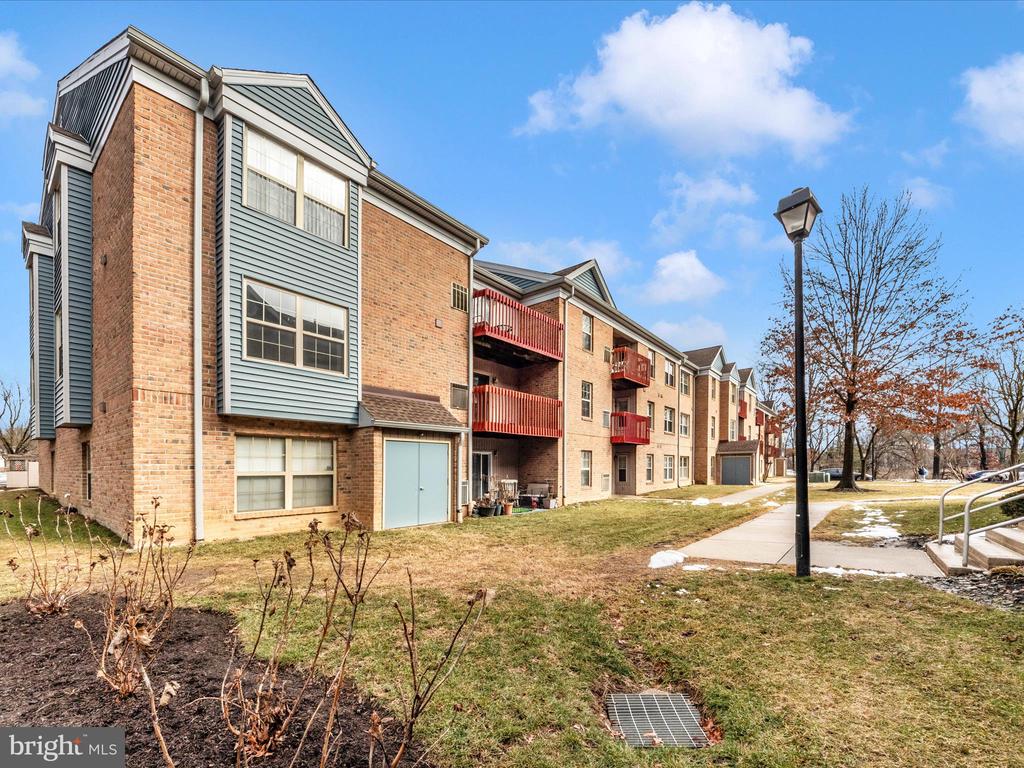 10 Cloverwood #203