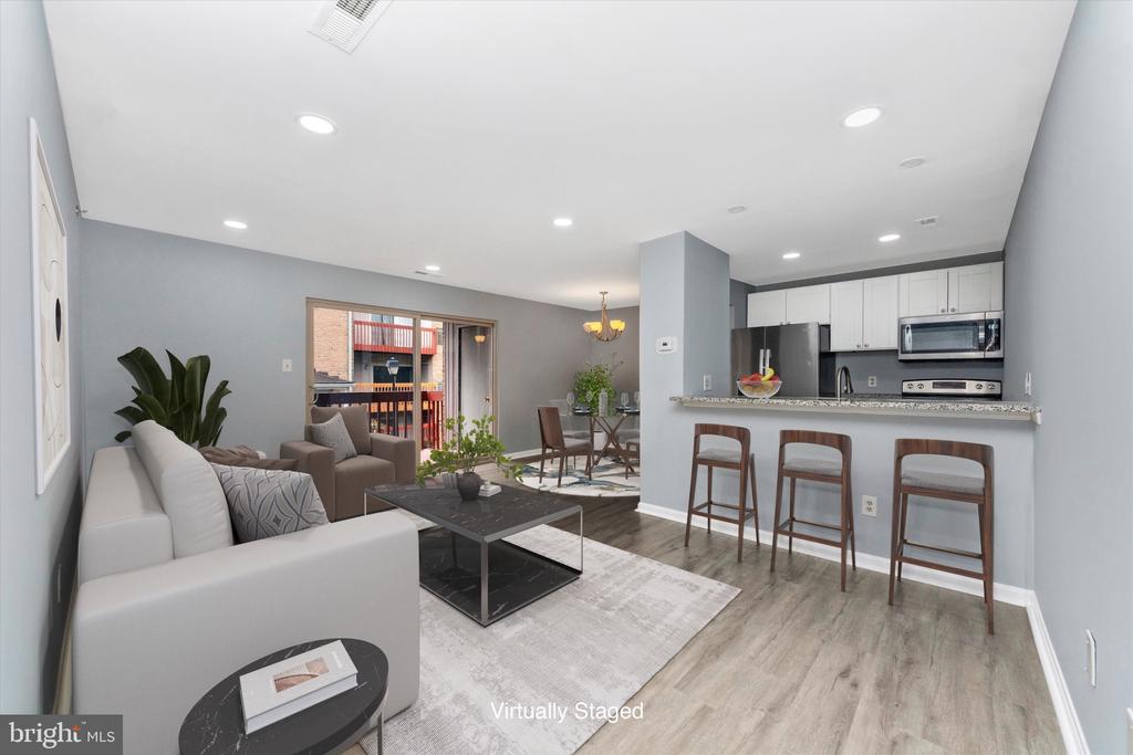 10 Cloverwood #203