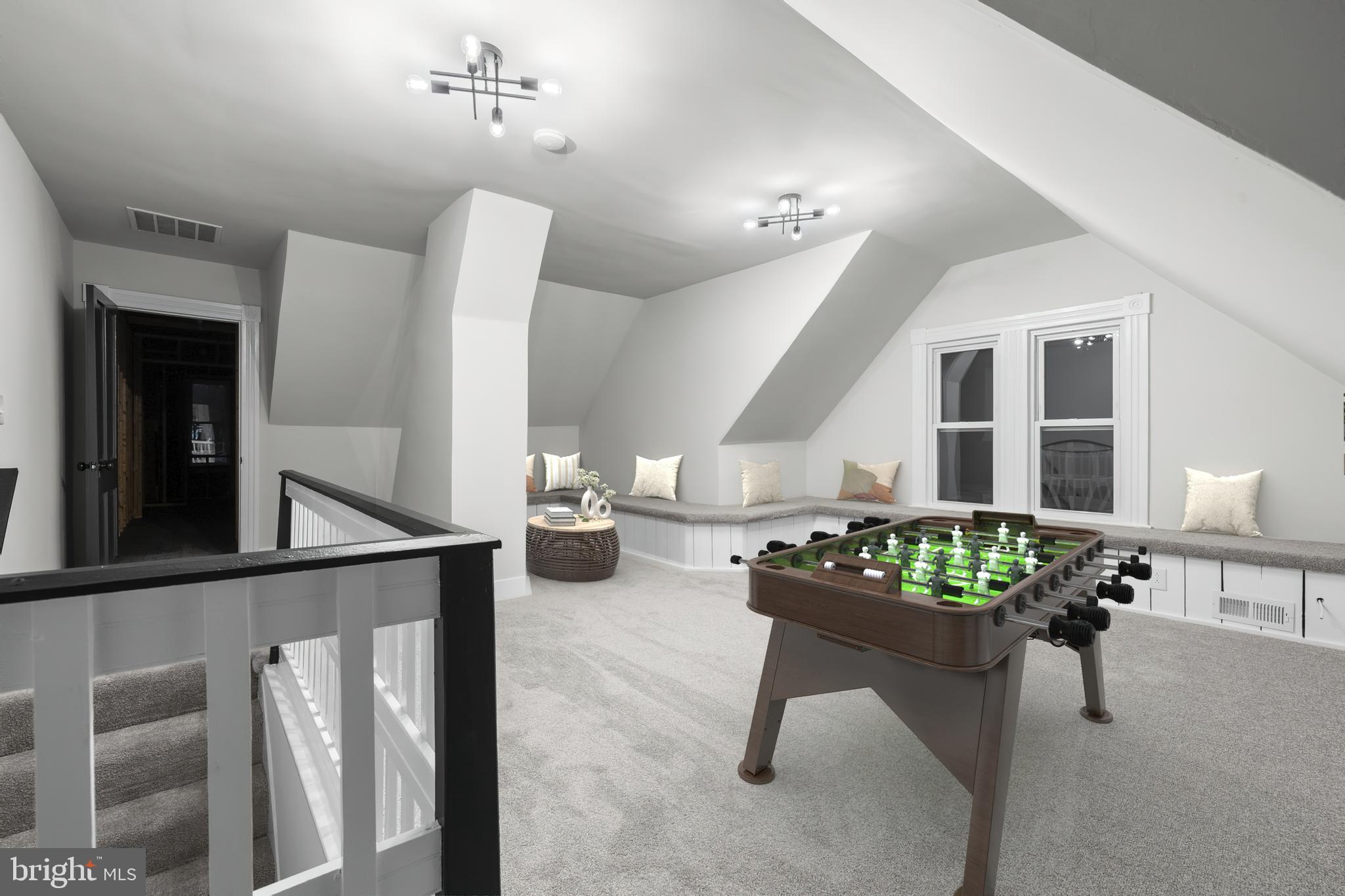 624 FRONT STREET