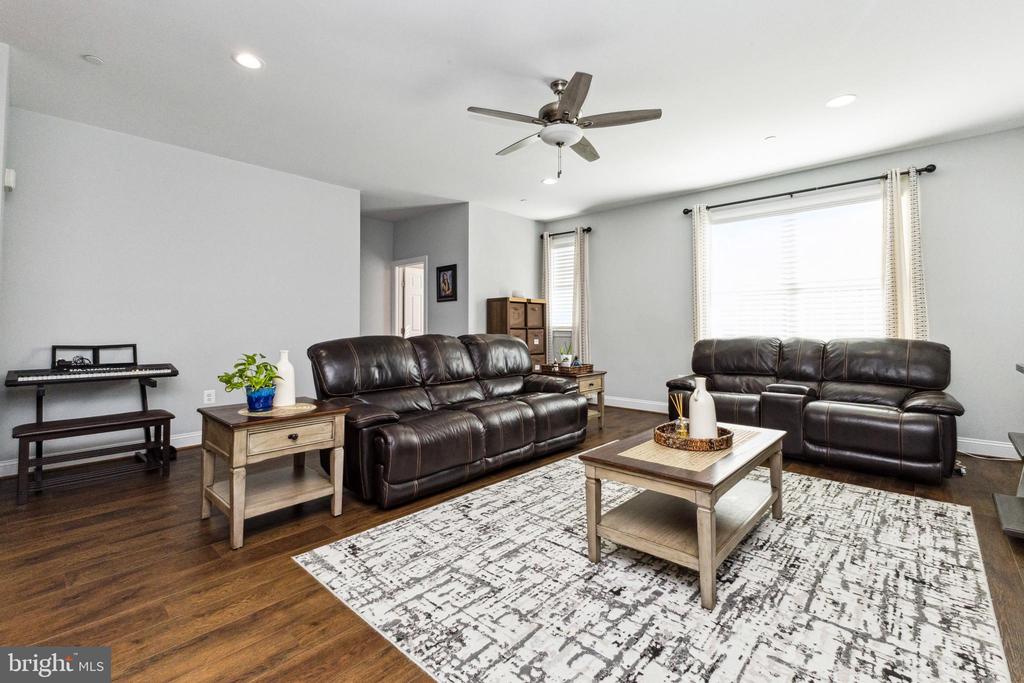 1012 Rye Dr