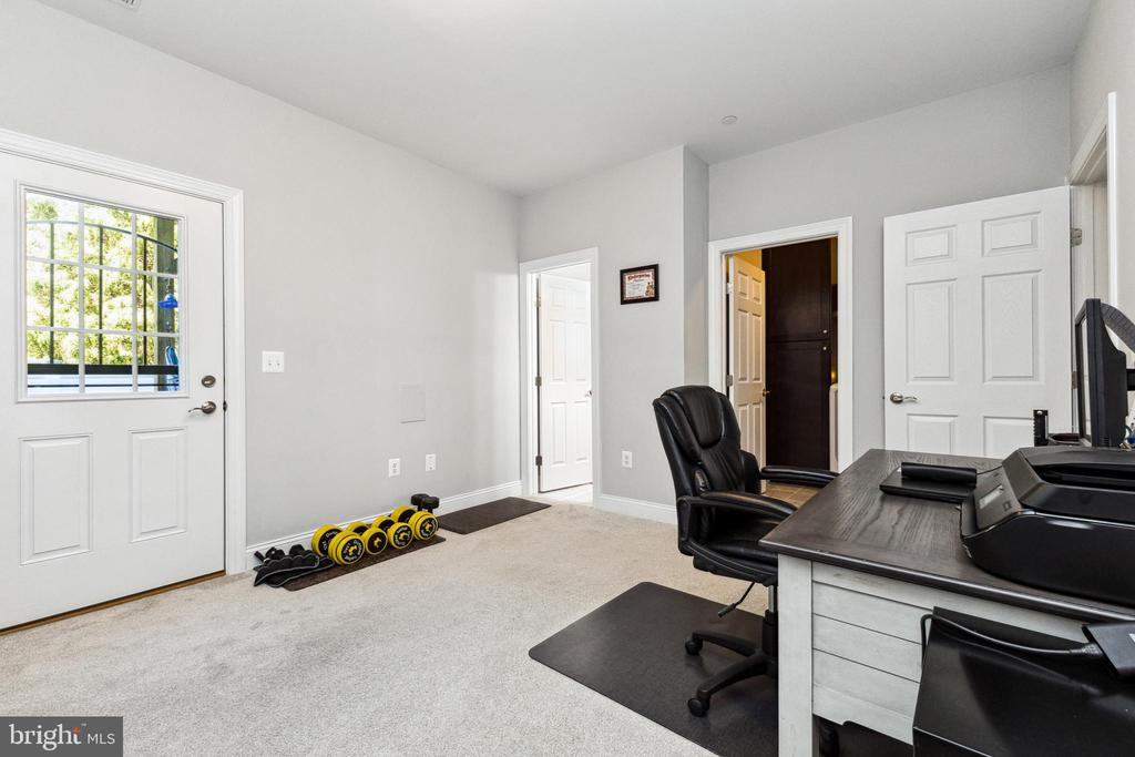 1012 Rye Dr