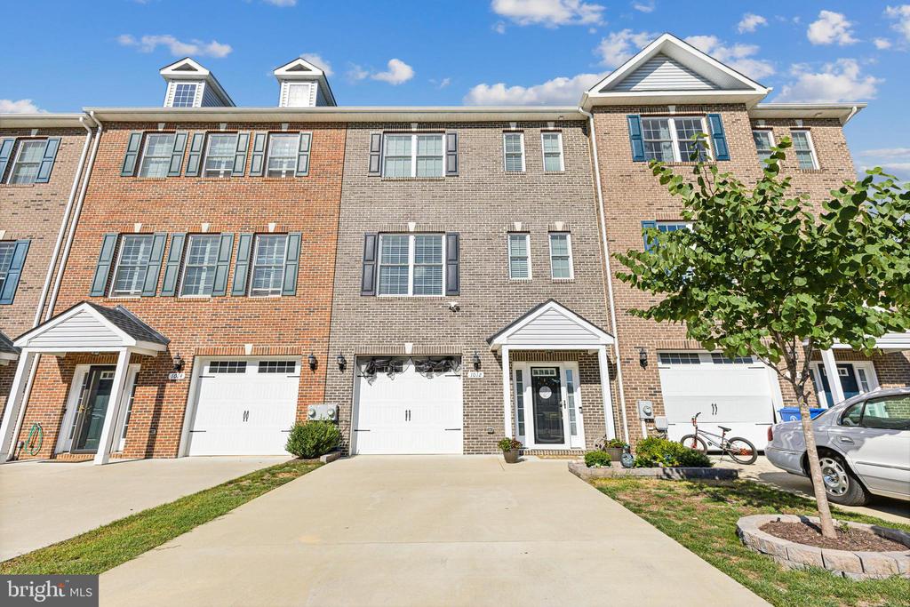 1012 Rye Dr