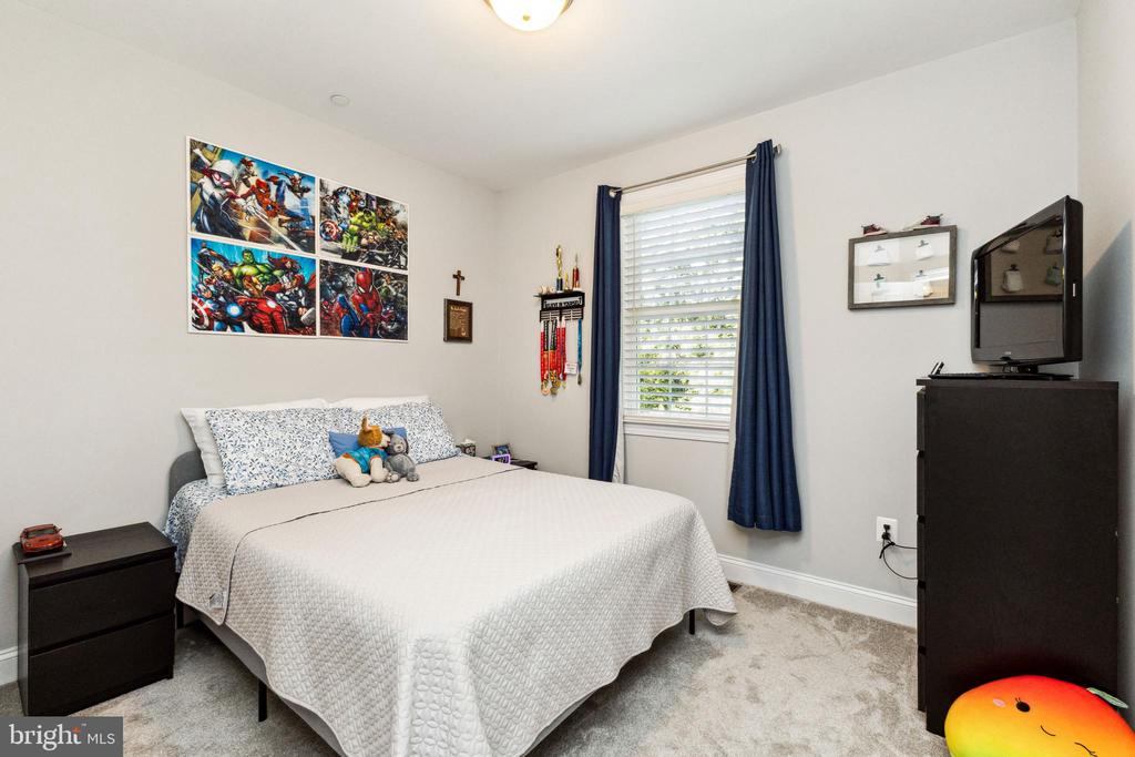 1012 Rye Dr