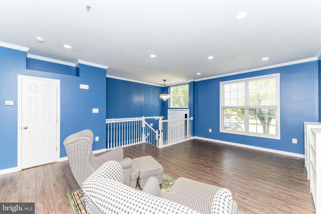 5145 MCLAUREN LANE
