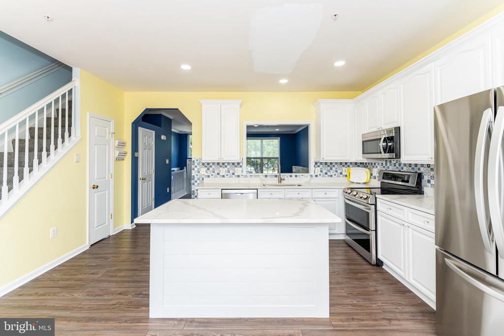 5145 MCLAUREN LANE