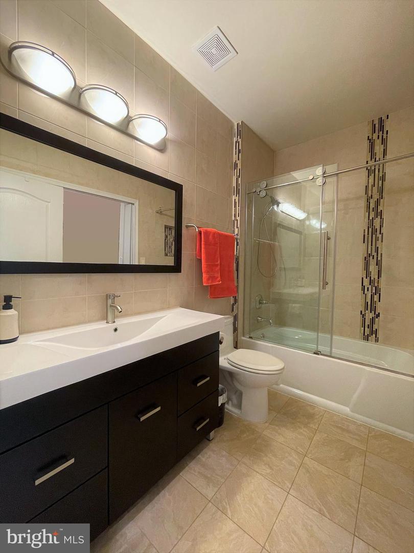 13019 Saint Clair Rd