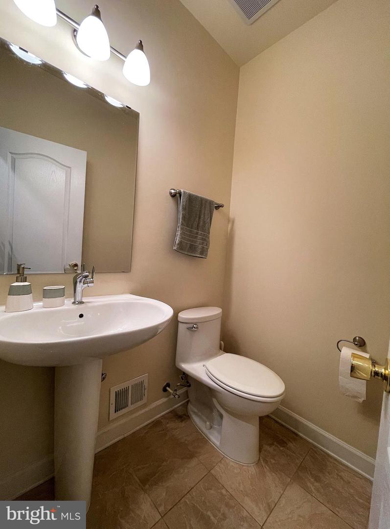 13019 Saint Clair Rd