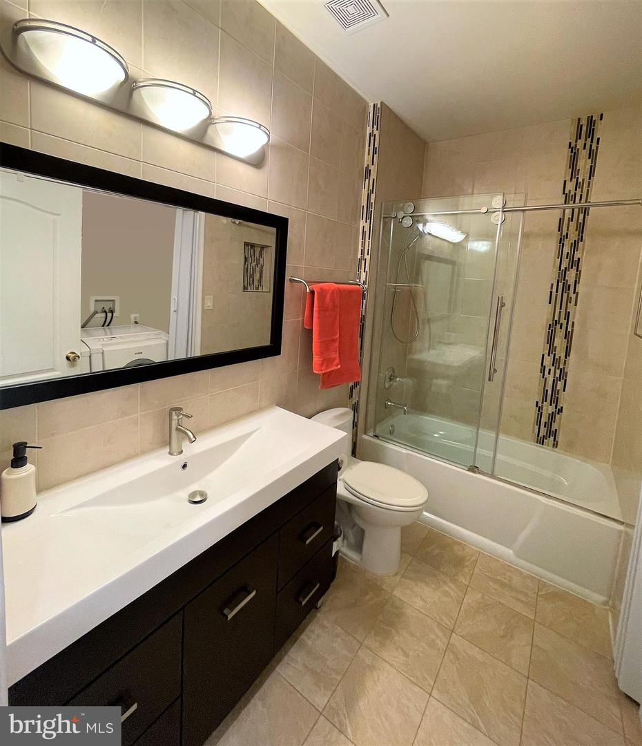 13019 Saint Clair Rd