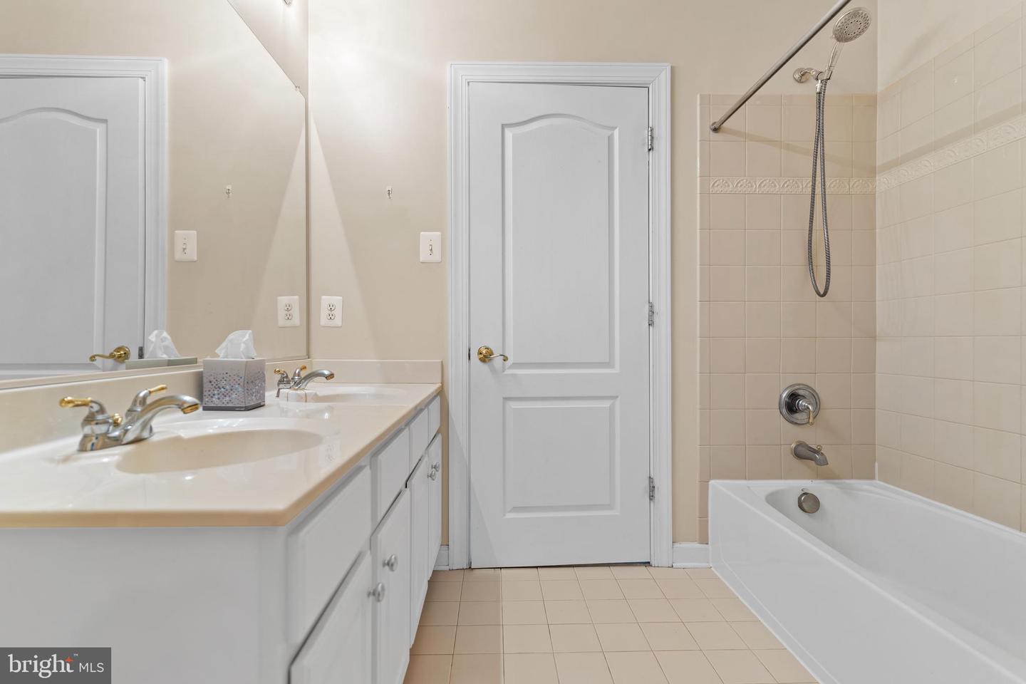 2609 Sunshine Ct
