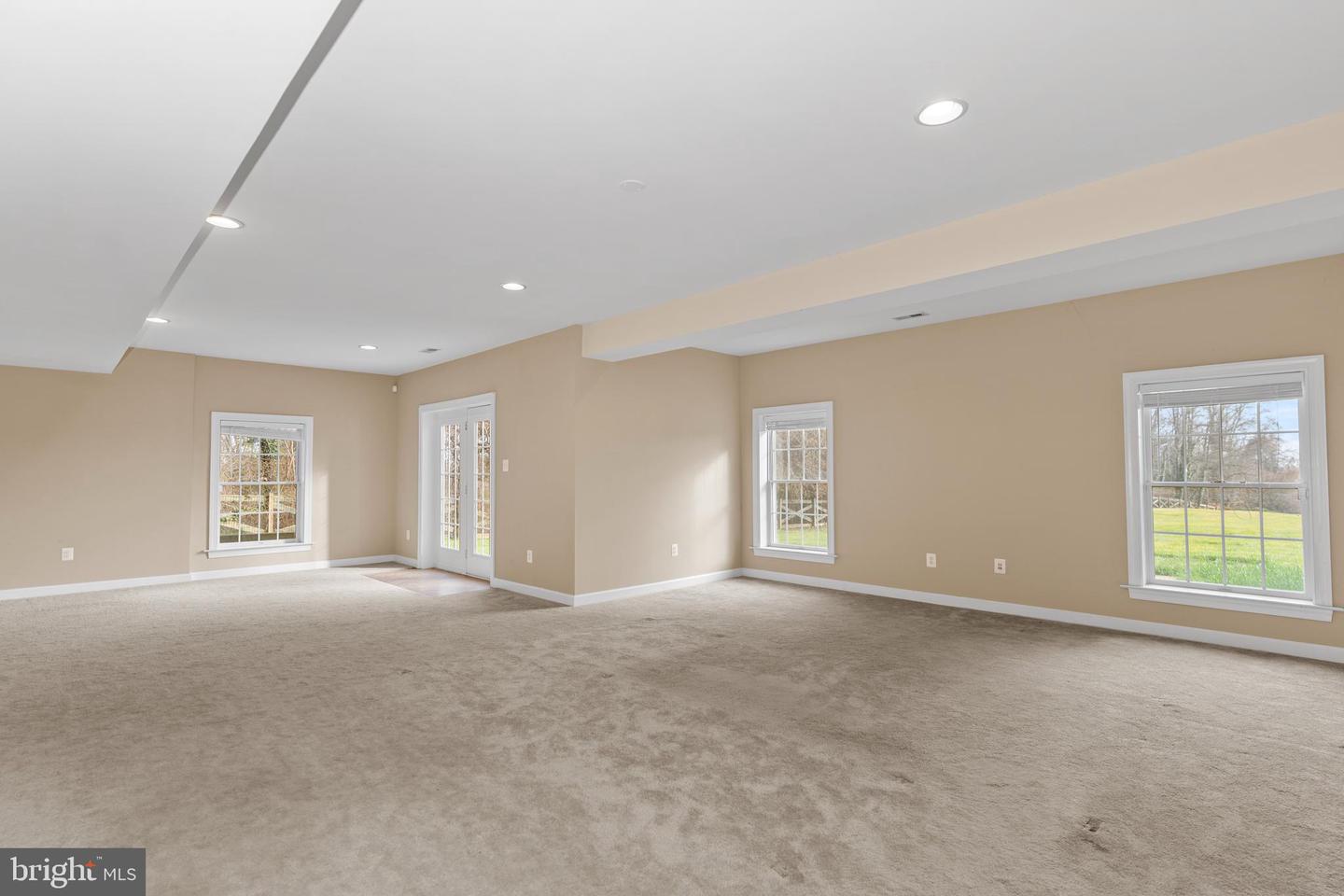 2609 Sunshine Ct