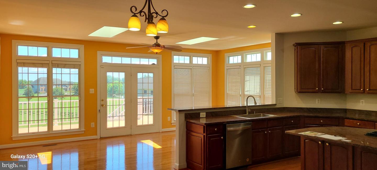 2609 Sunshine Ct