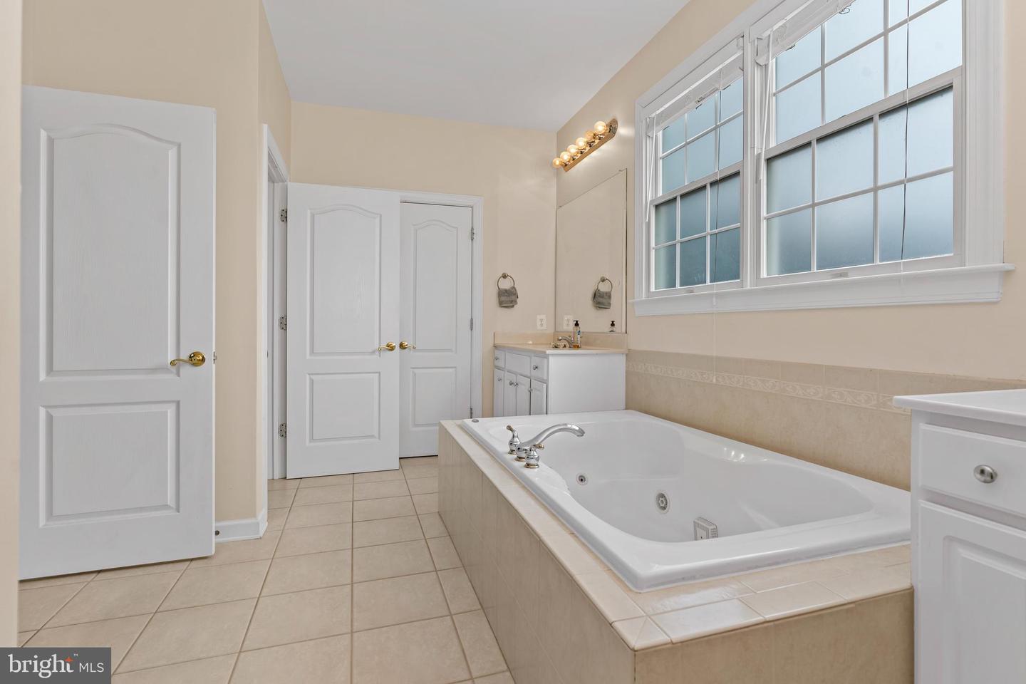2609 Sunshine Ct
