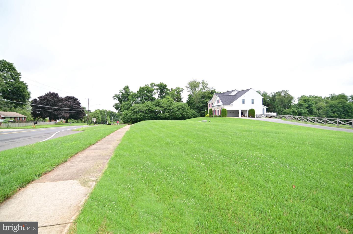 2609 Sunshine Ct