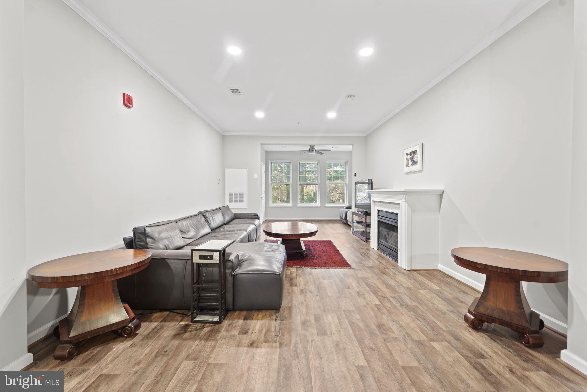 310 High Gables Dr #204