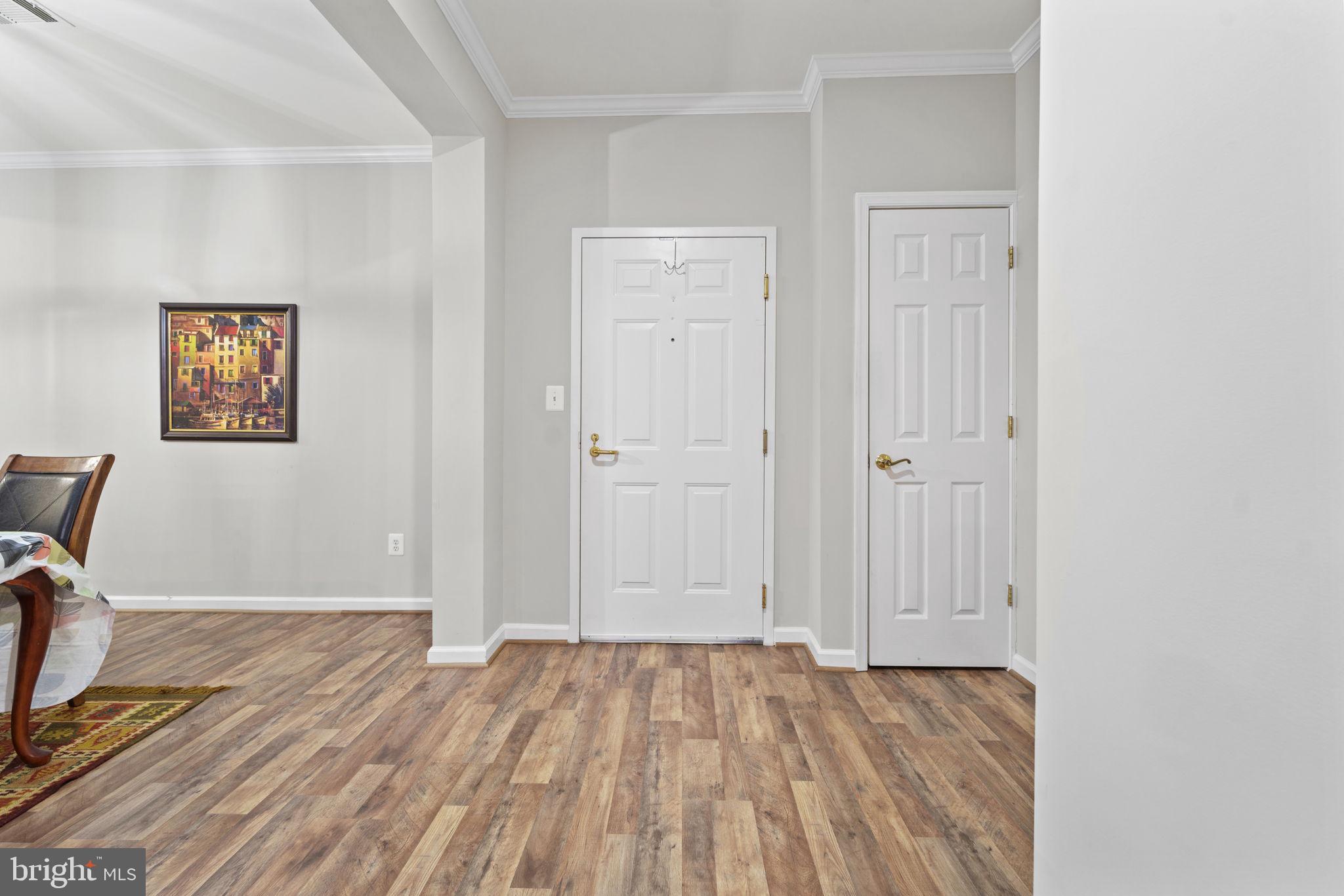 310 High Gables Dr #204