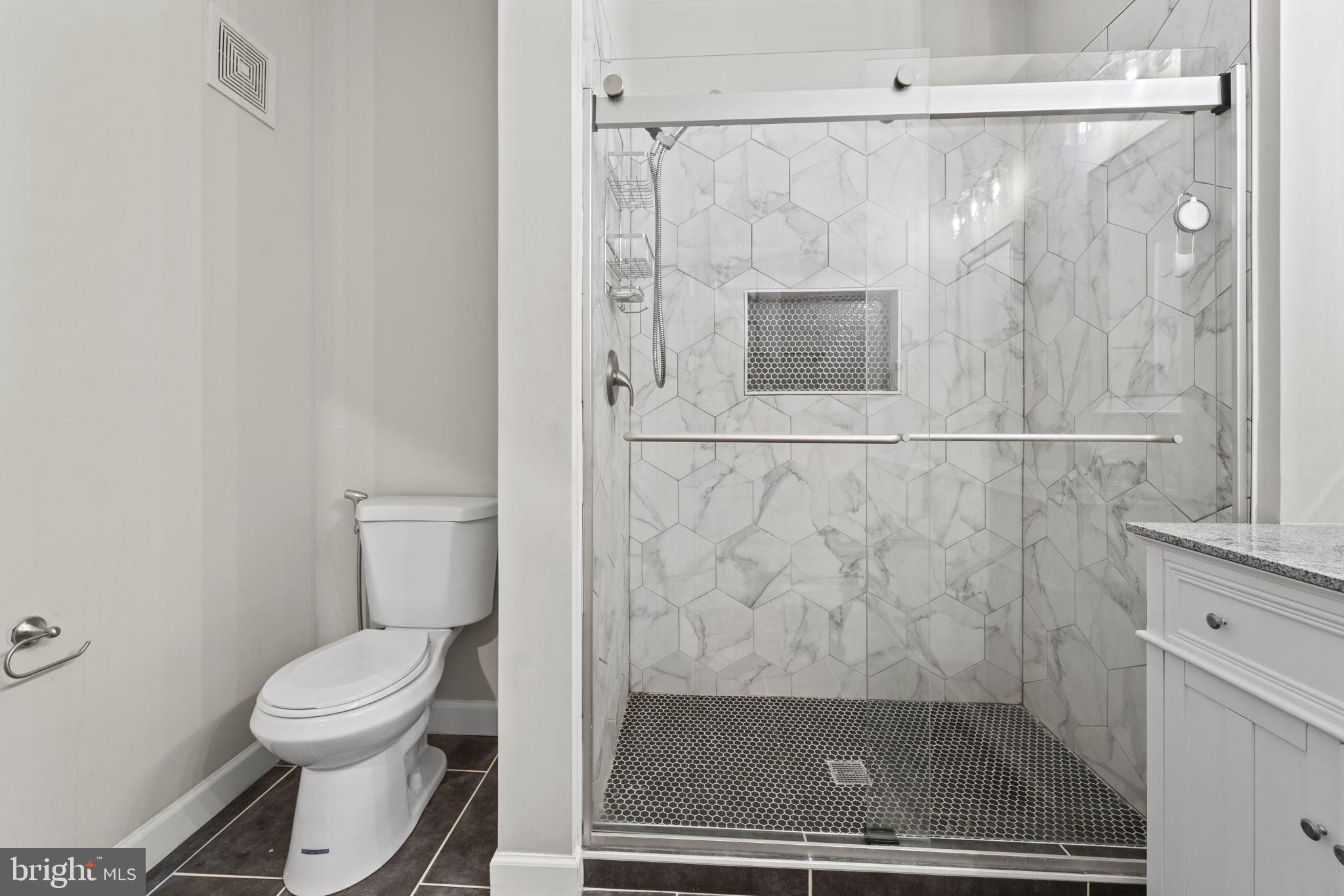 310 High Gables Dr #204