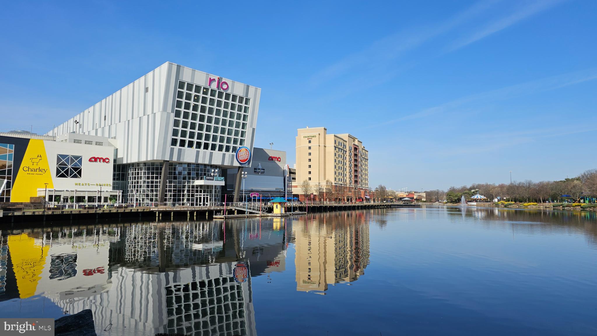 310 High Gables Dr #204