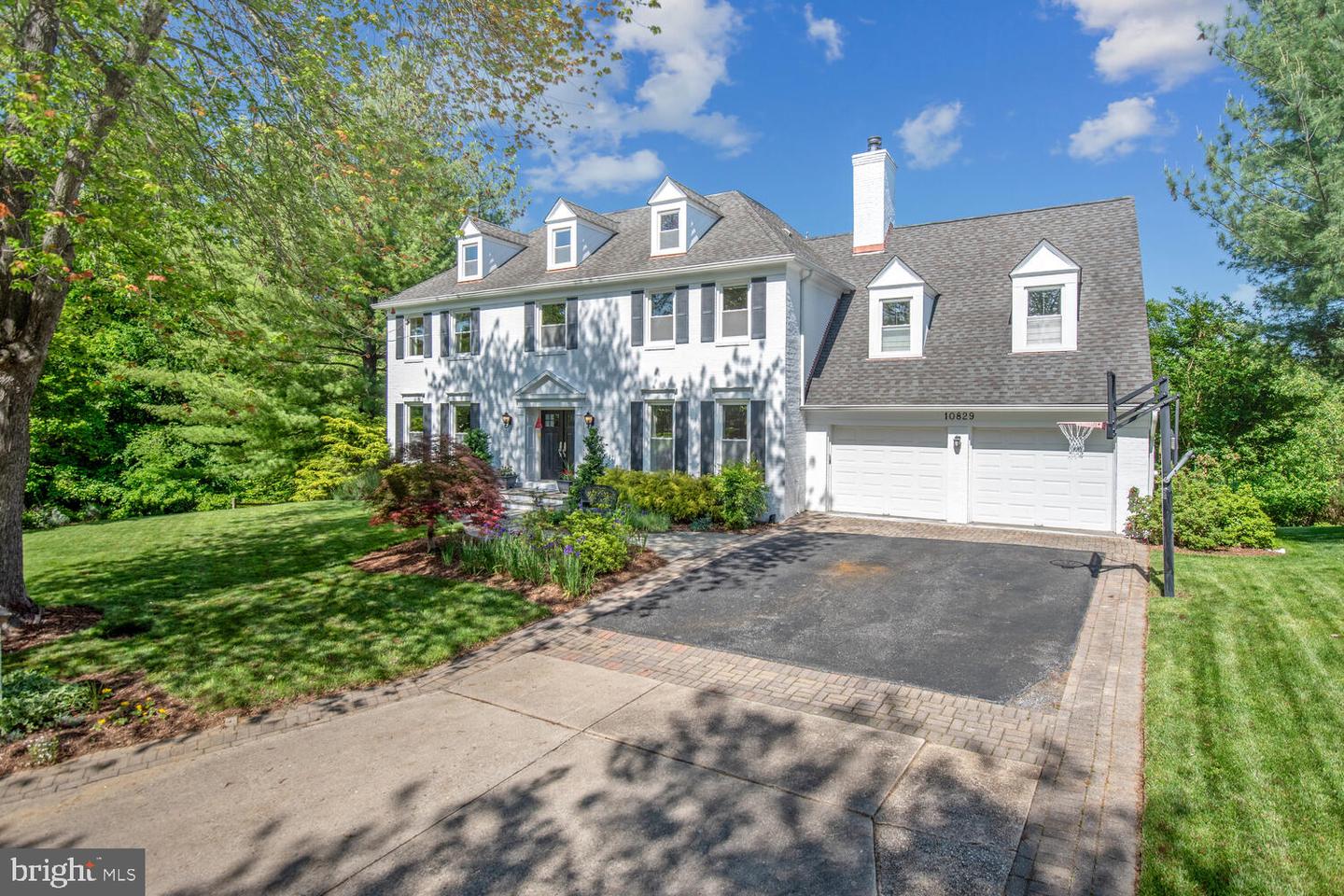10829 Willow Run Ct