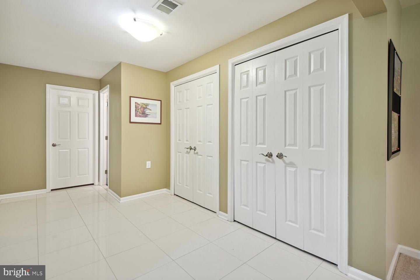 10829 Willow Run Ct