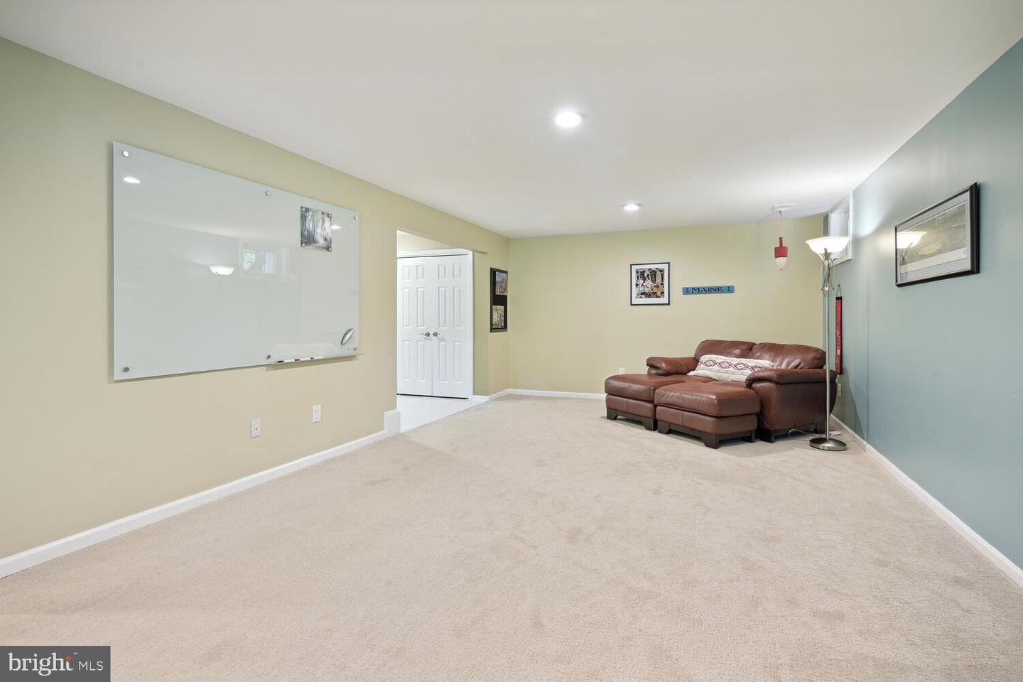 10829 Willow Run Ct