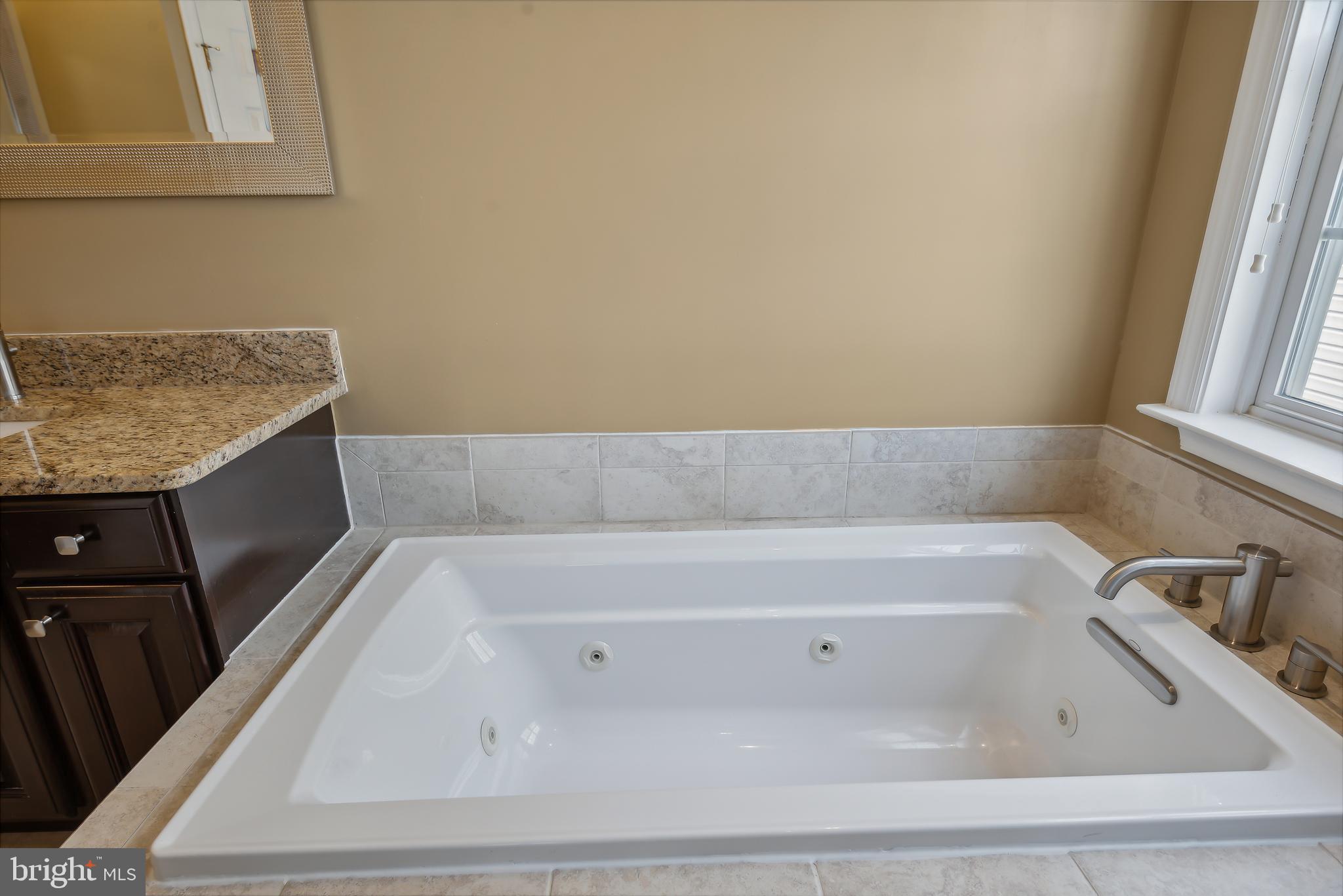 18303 Thundercloud Rd