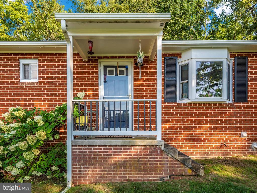 24007 Stringtown Rd