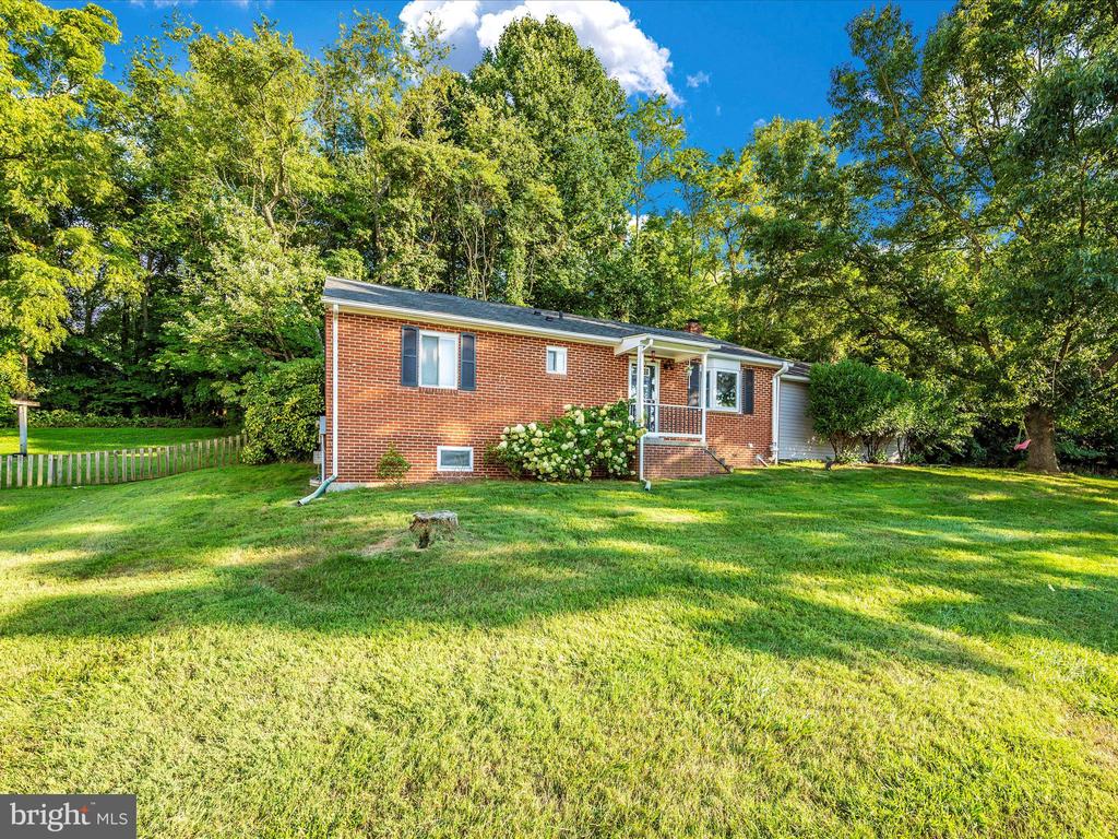 24007 Stringtown Rd