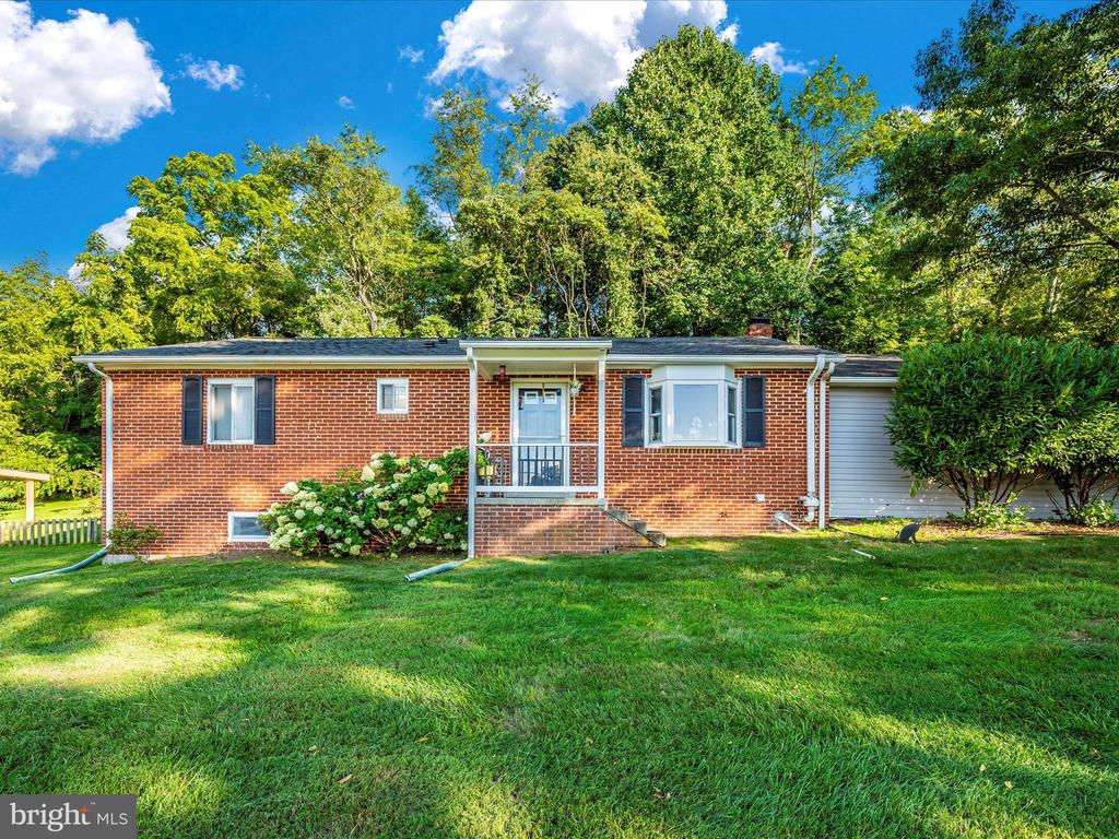 24007 Stringtown Rd