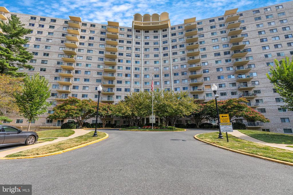 1121 University Blvd W #915-B