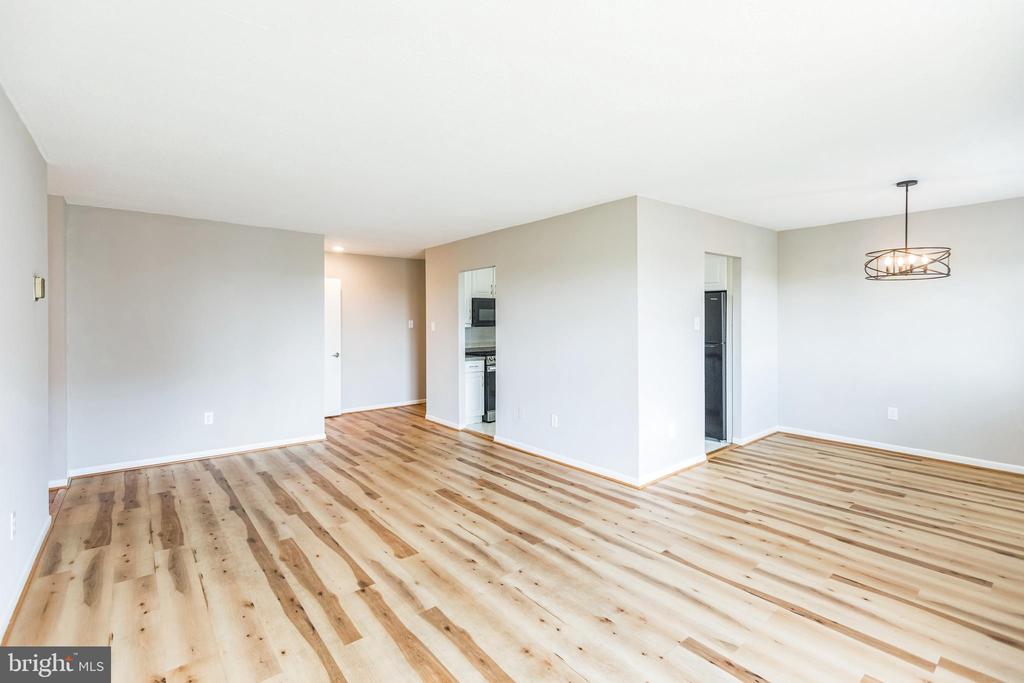1121 University Blvd W #915-B
